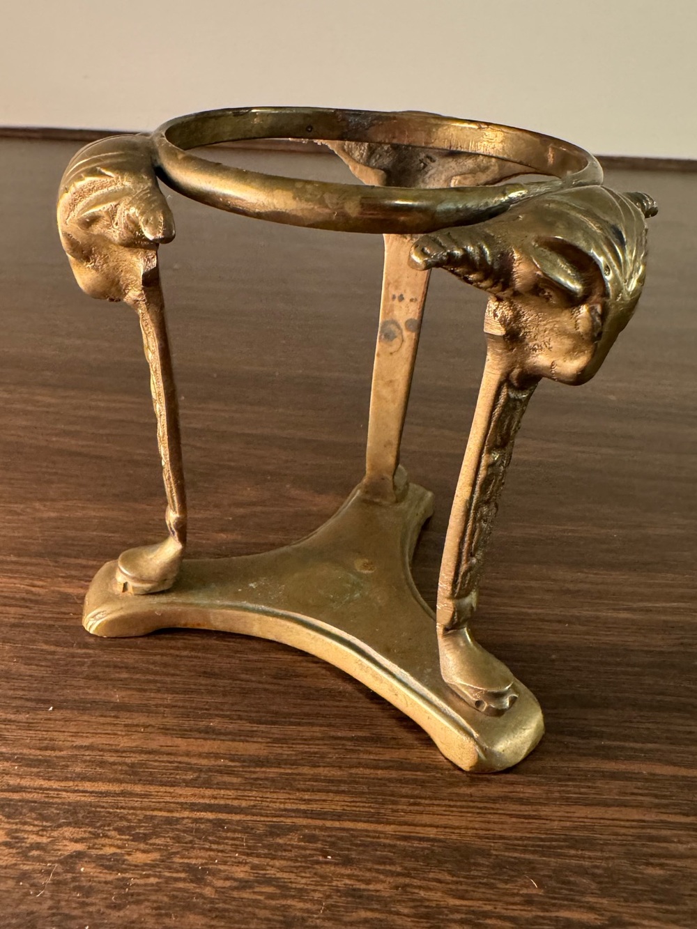 Vintage Brass Ram Head Tripod Stand 3 Rams Hoof Feet Neoclassical Bowl Holder